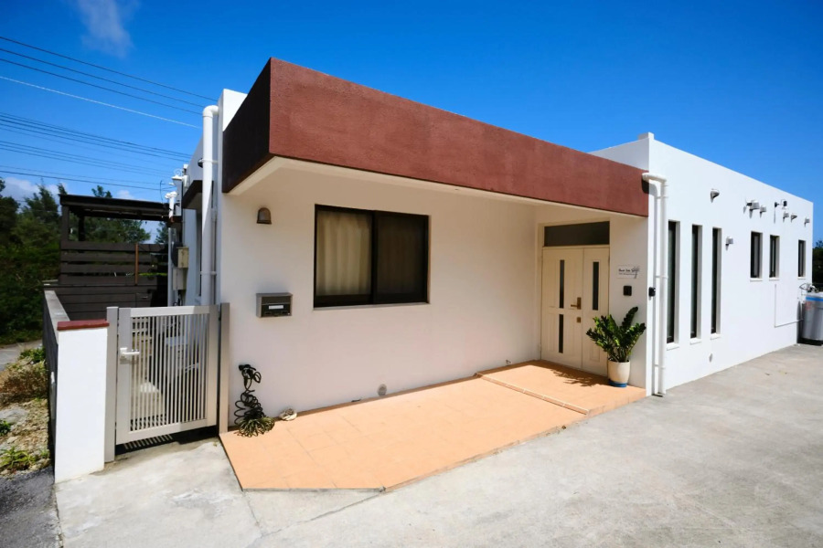 Beach Side Secret -SEVEN Hotels and Resorts-