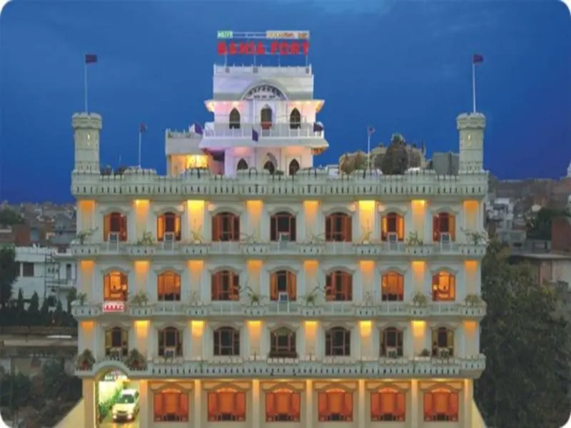 Oyo Premium Mall Road Bathinda