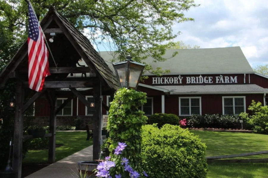 Hickory Bridge Farm Restaurant
