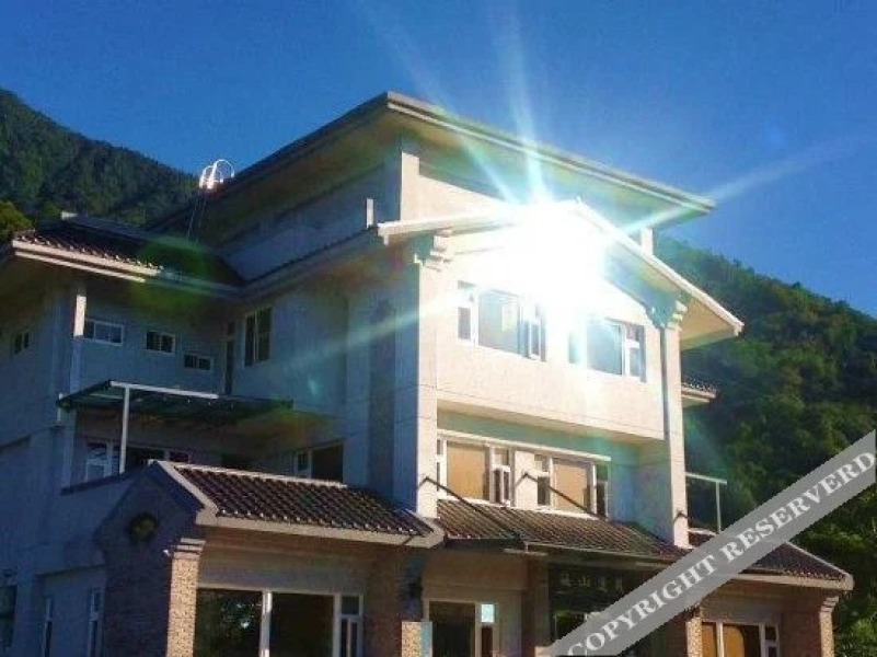 YI LAN Hostel