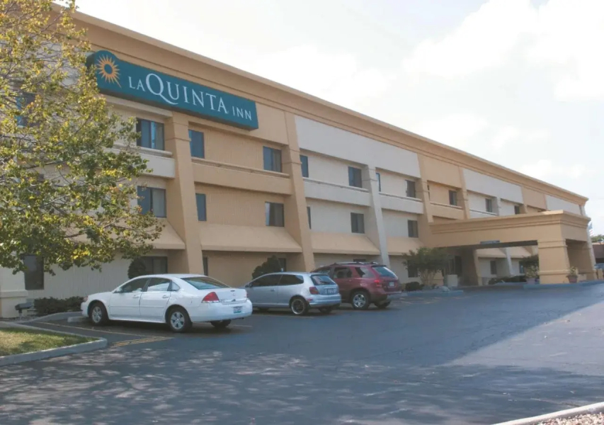 La Quinta Inn Milwaukee West Brookfield