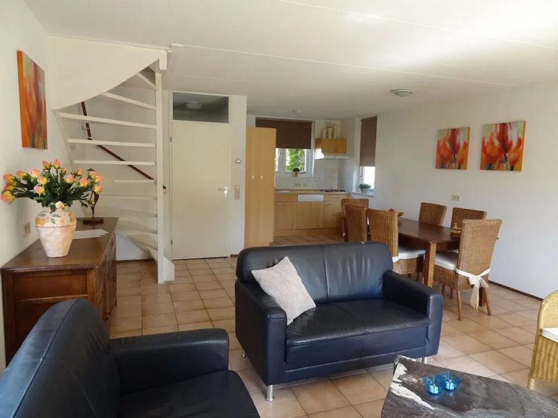 Spacious Holiday Home With Wifi, Beach at 200 m