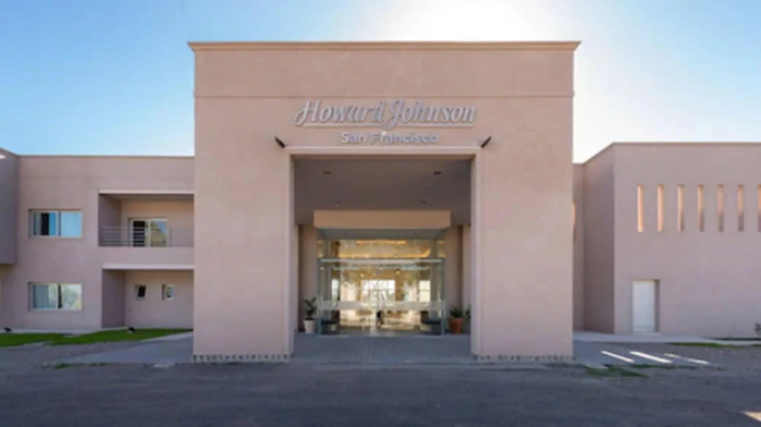 Howard Johnson San Francisco Resort