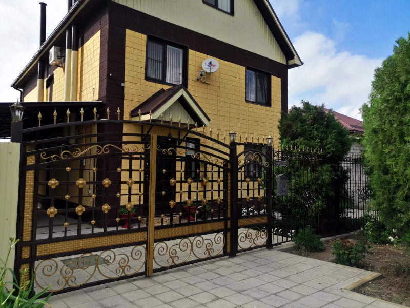 Меблированные комнаты Заветы Ильича