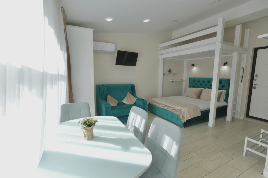 Квартира Студия с панорамными окнами напротив отеля Мариотт