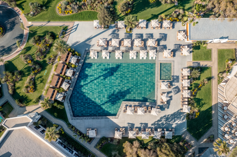 Merit Royal Gardens Hotel & Casino