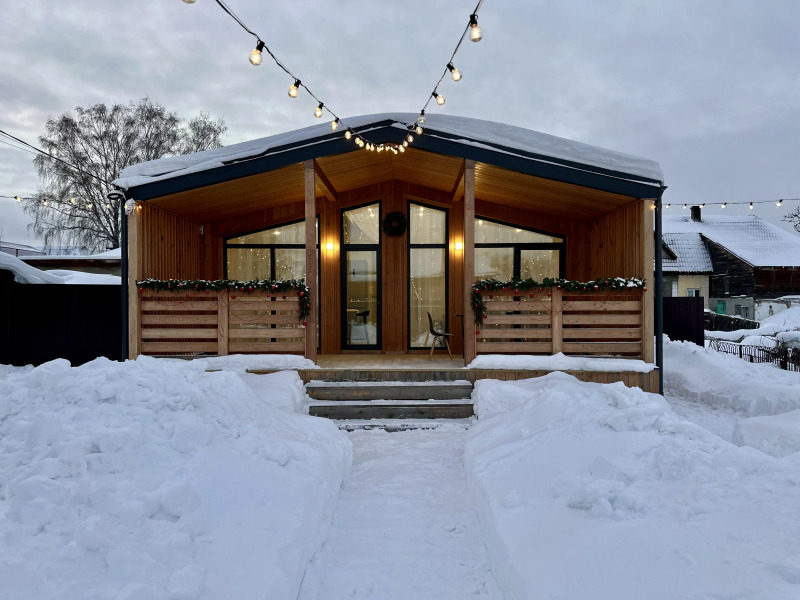 Частный дом современный в стиле барнхаус — 15 минут от города