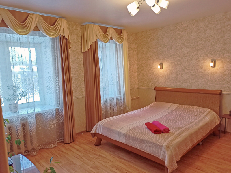 Апартаменты на Трефолева 12а