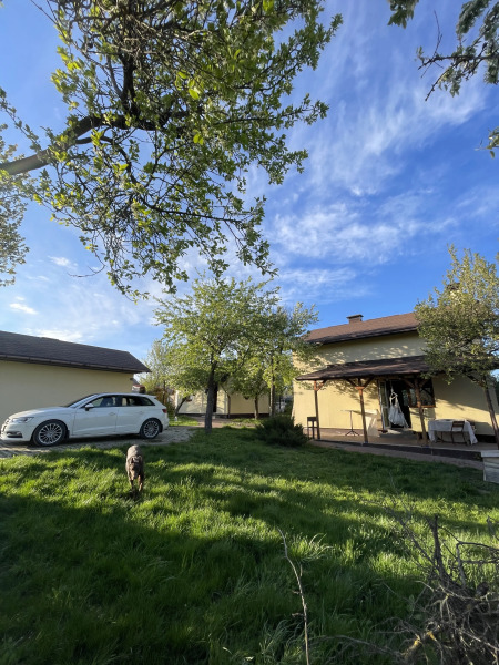 Частный дом с баней