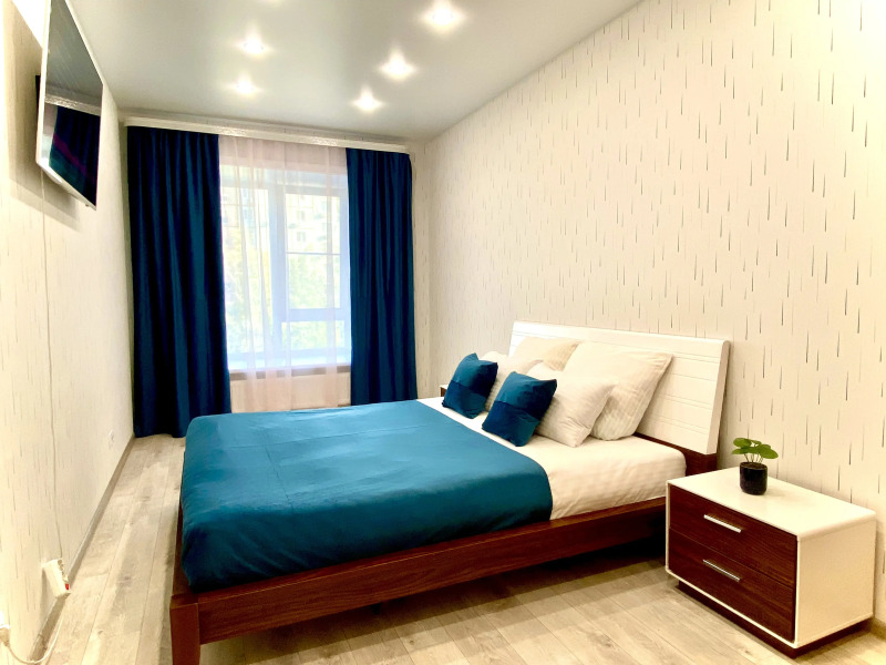 Квартира 2 ком. Рядом Аэропорт и ЖД Вокзал