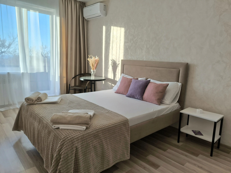 Апартаменты 1к у Херсонеса, ТЦ Муссон на 3 Гостя в 15 Мин. от Пляжа с Отличным Видом