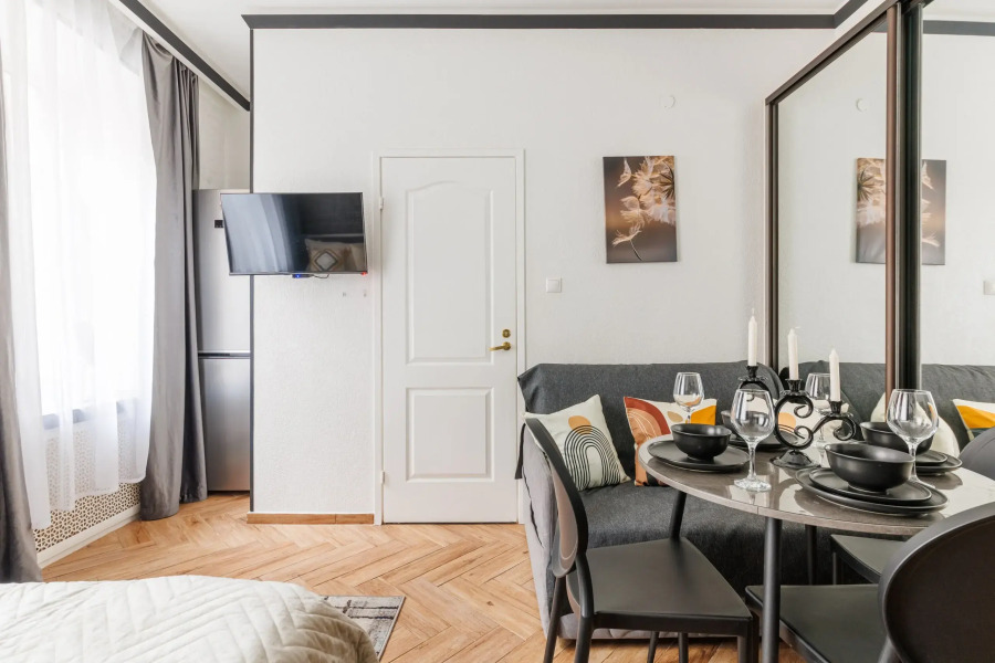 Апартаменты 4-комнатные на Лиговском 44 DereMRents