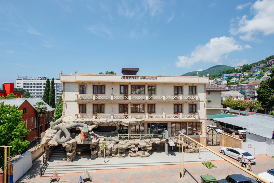 Отель Дельфин