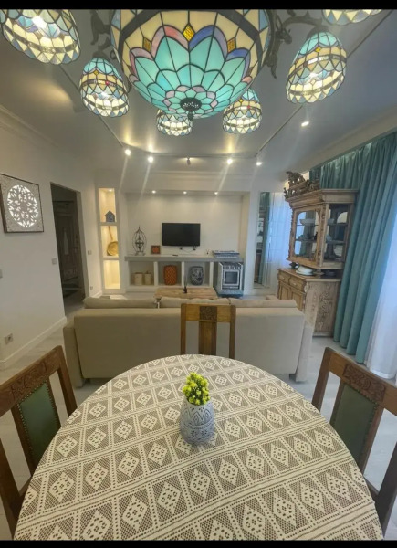 Апартаменты с Видом на Центральную Площадь и Свиягу