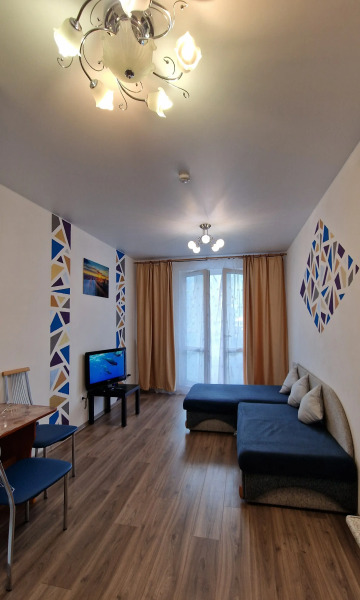 Квартира КакДома, Чугунова 3