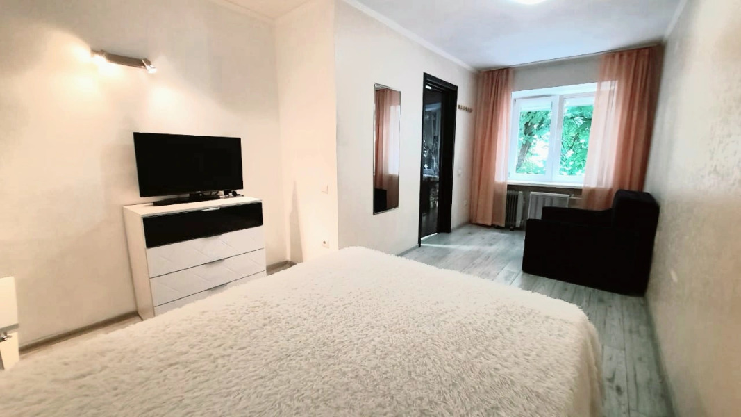 Апартаменты Отличная 2к Студия в Самом Центре