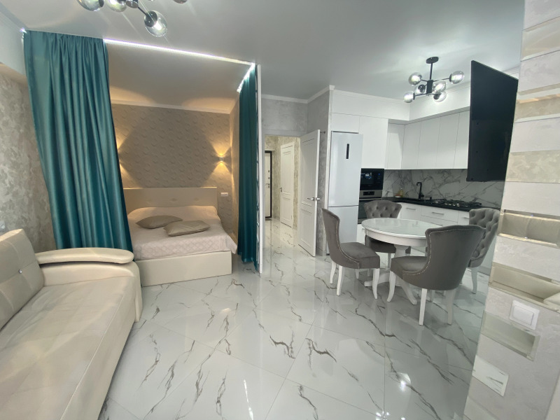 Апартаменты с видом на гору Змейка