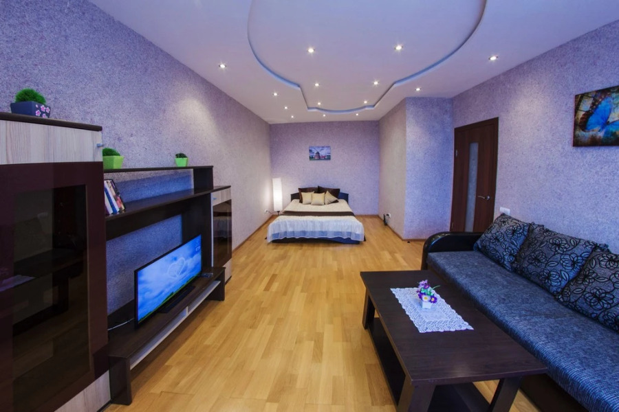 Апартаменты Home Hotel на улице Рабкоров