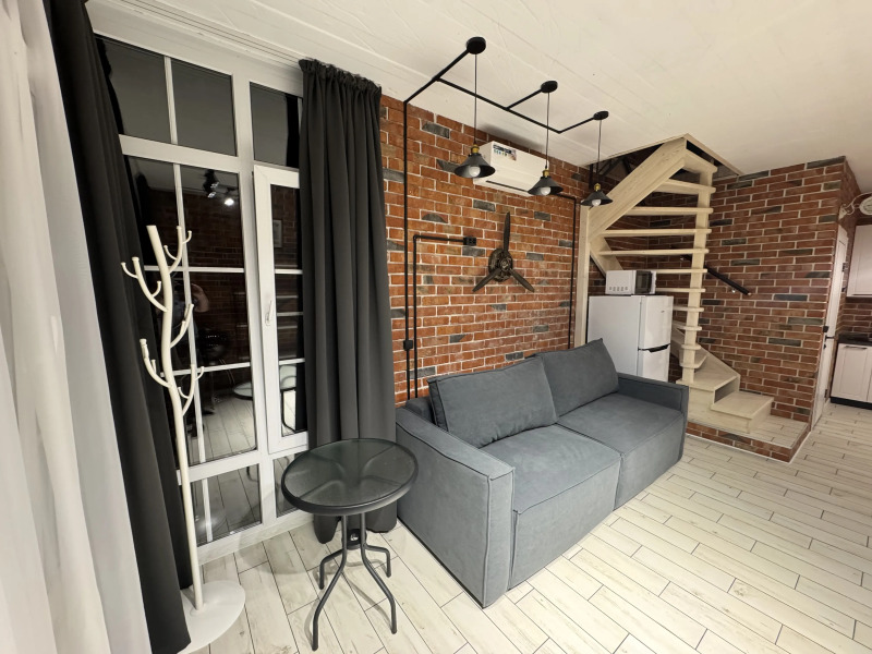 Апартаменты Азов лофт с видом на море