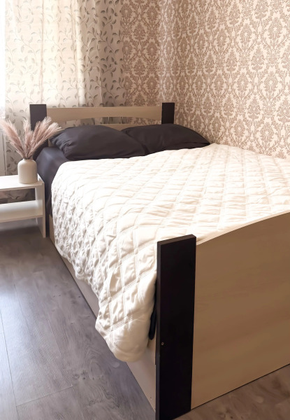 Квартира 2-х комнатная квартира Республиканская 95