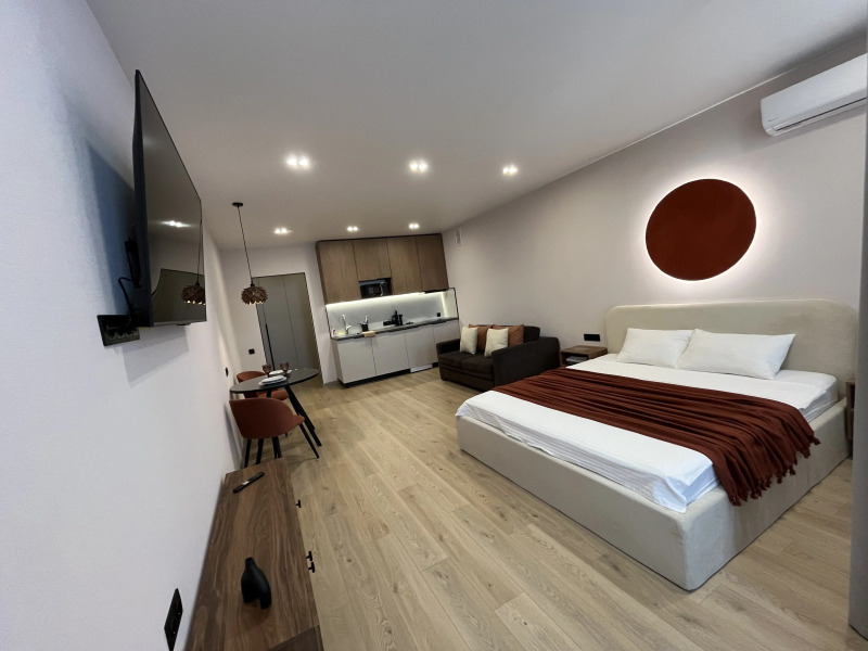 Квартира Дизайнерская Студия Напротив Роял Парка