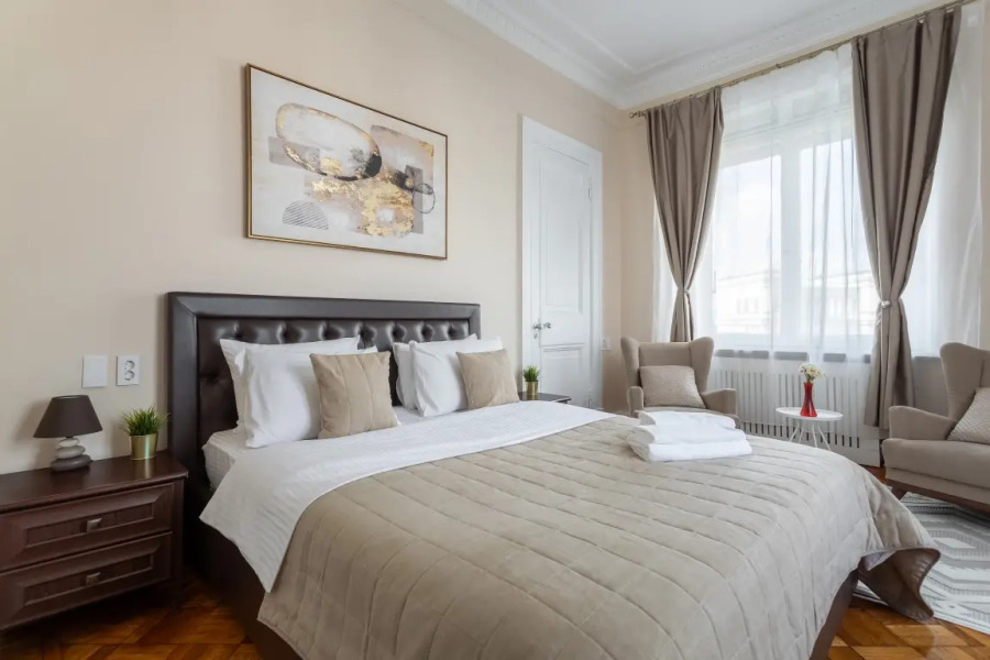 Апартаменты Улучшенные с Двумя Спальнями и Балконом