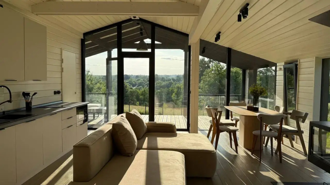 Частный Дом с шикарным видом на закаты с панорамной сауной и купелью