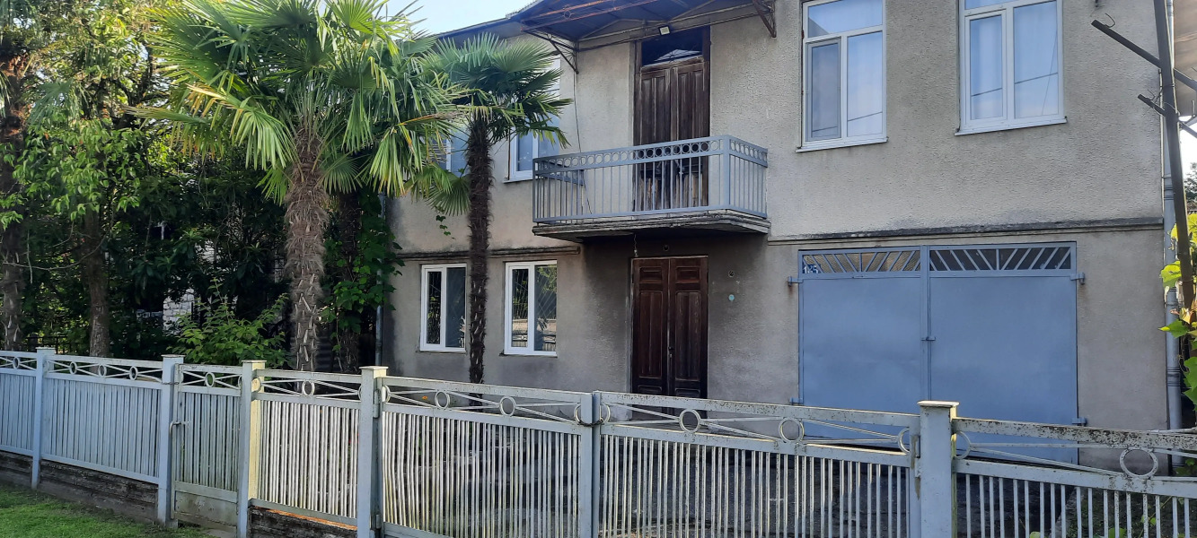 Частный дом без хозяев