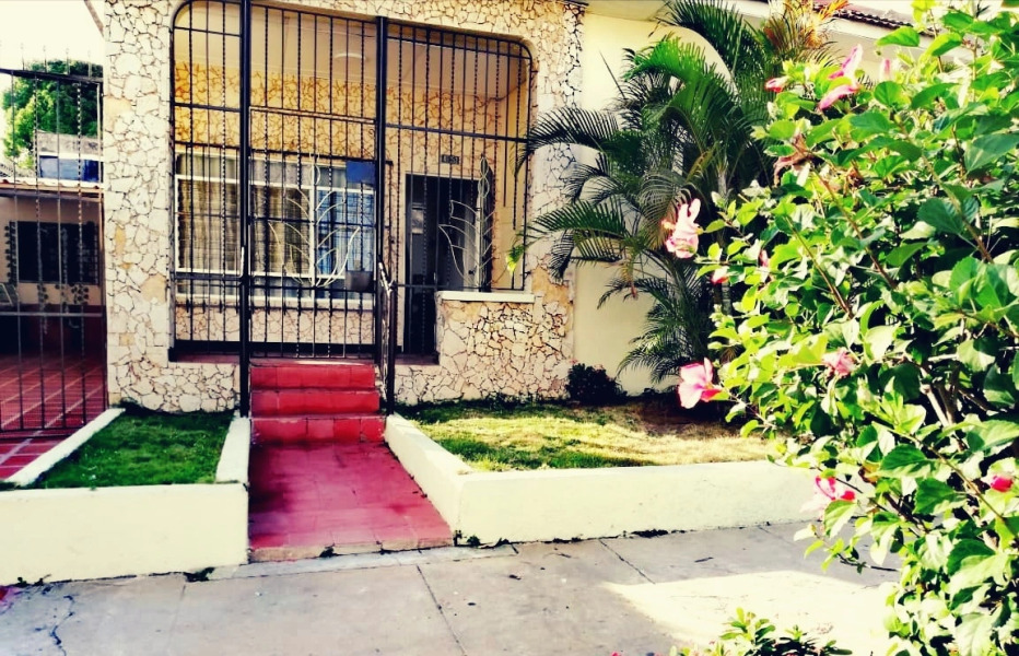 Хостел Grillhouse Host