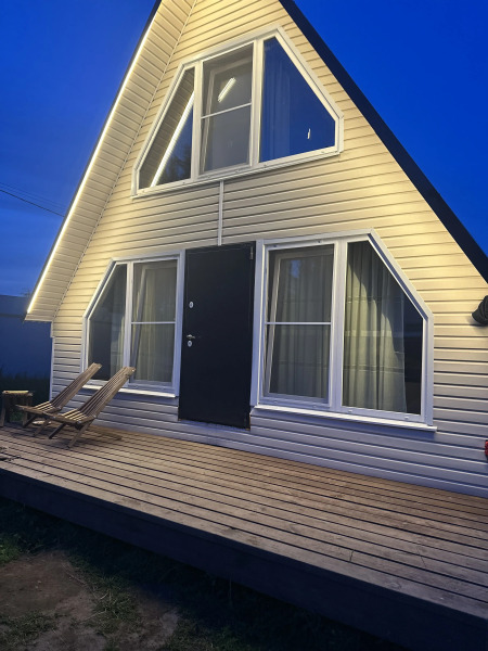 Частный дом А-фрейм в самом центре леса