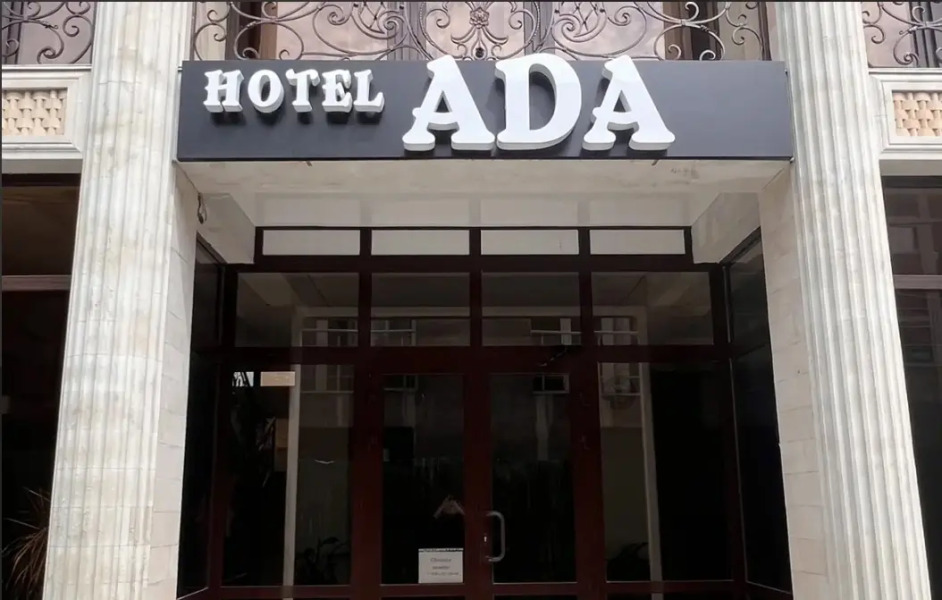 Отель Ada