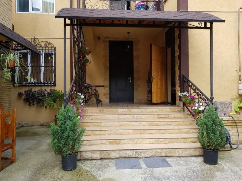 Гостевой Дом У Азы