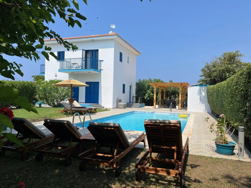 Вилла Rotiana 3 Beach Eco-Villa