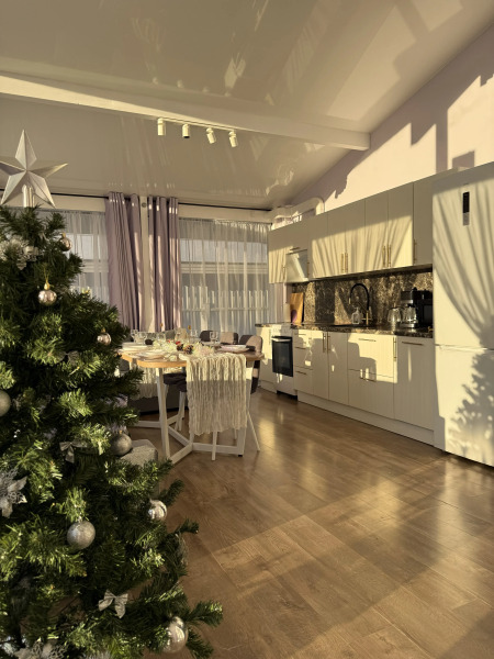 Частный дом Вилла Лаванда с камином у озера