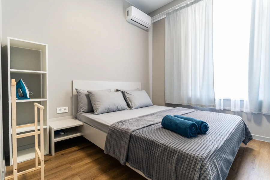 Апартаменты в Нoвоpоccийcкe c Дизaйнерcким Рeмoнтoм 1