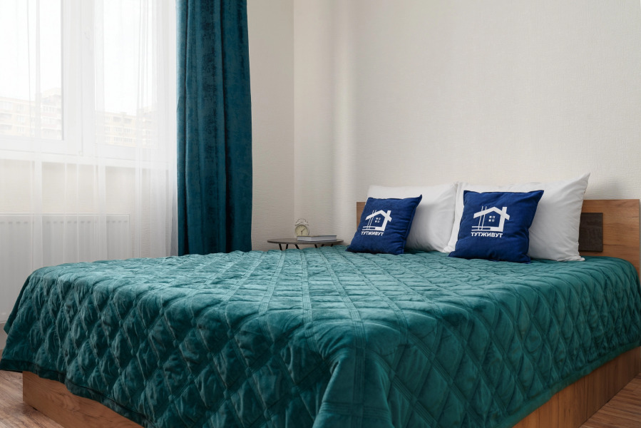 Апартаменты тут живут | Парк и Стадион