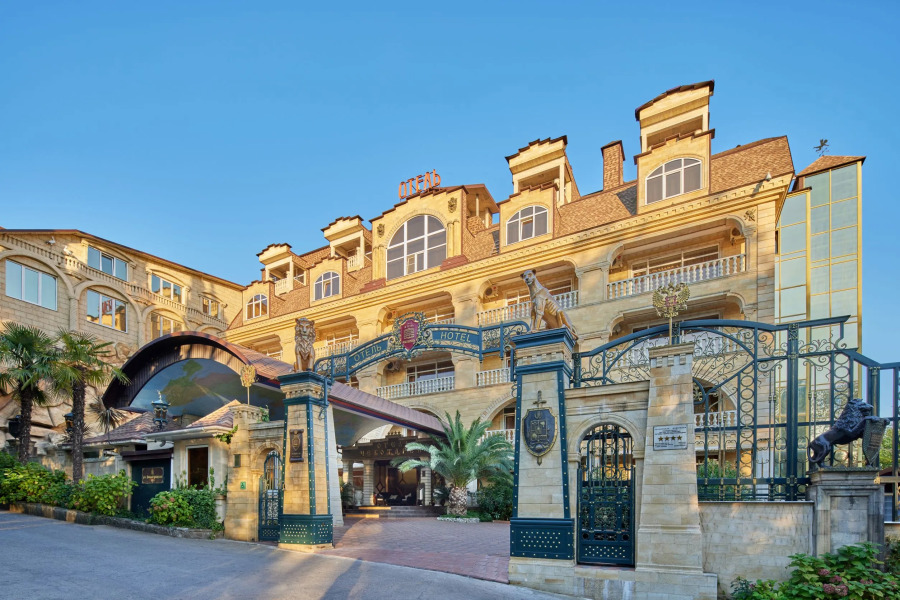 Отель Чеботаревъ