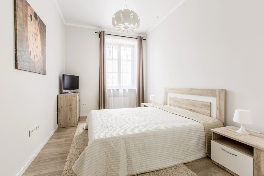 Апартаменты с Двумя Спальнями и Гостиной на Проспекте Независимости