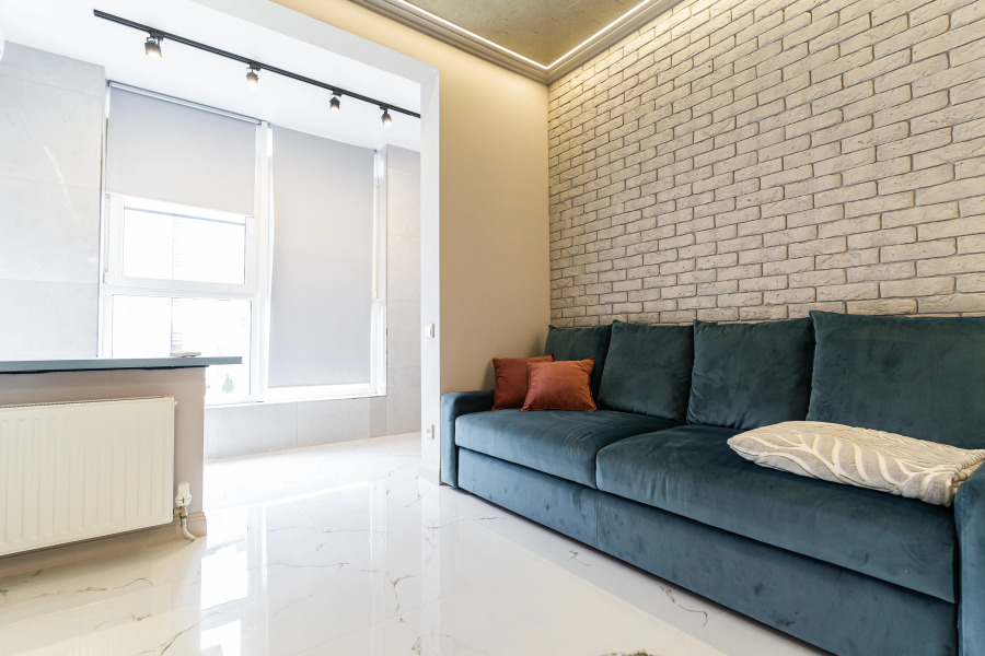 Апартаменты в Совpeмeннoм ЖK в Пяти Минутaх Ходьбы oт Мopя от LеtоApart