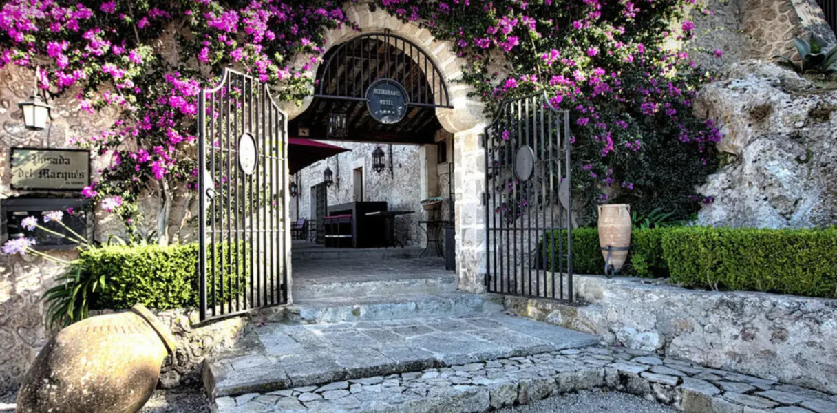 Отель Posada Del Marques