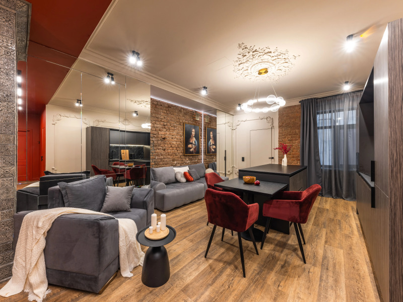 Шикарная двухкомнатная квартира в сердце Санкт-Петербурга