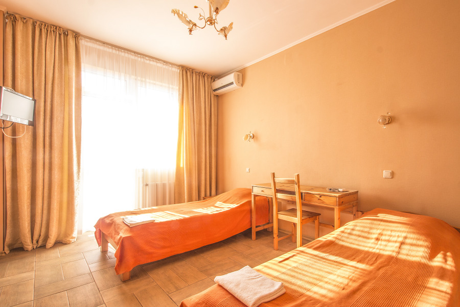 Меблированные комнаты на Тростниковой