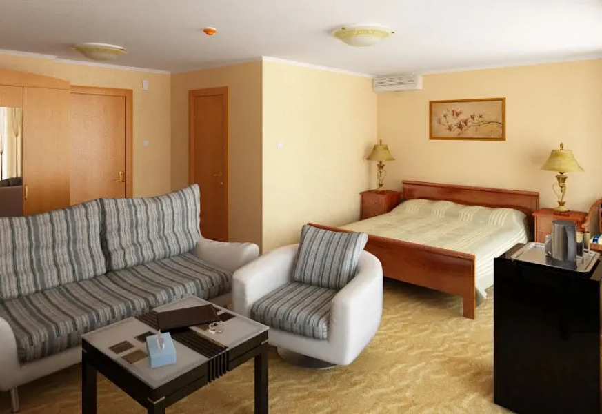 Отель Меридиан