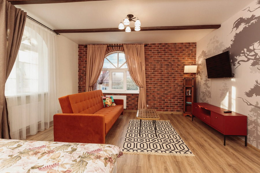 Квартира Двухкомнатная Московская 12