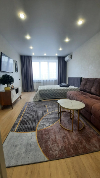 Квартира Двухкомнатная на Александрова 18