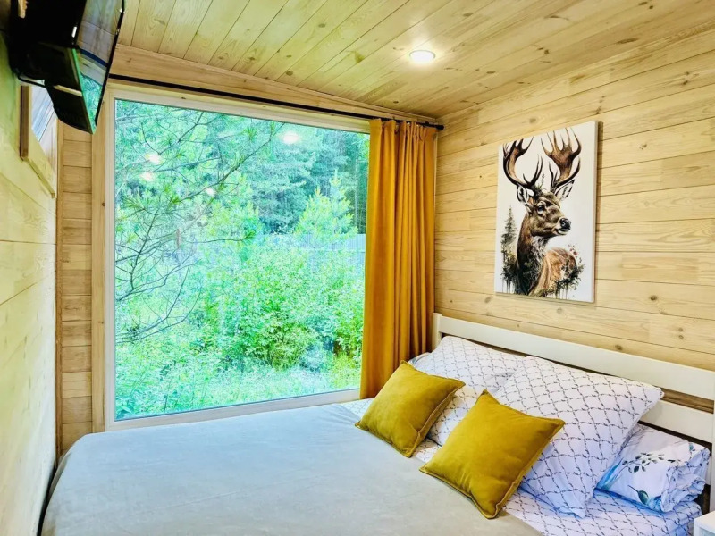 Частный Дом в Окружении Кедpового Леса со Своей Террасой и Мангальной Зоной