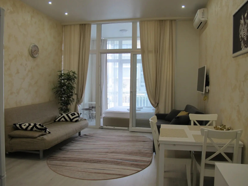 Апартаменты бульвар Надежд 6/2