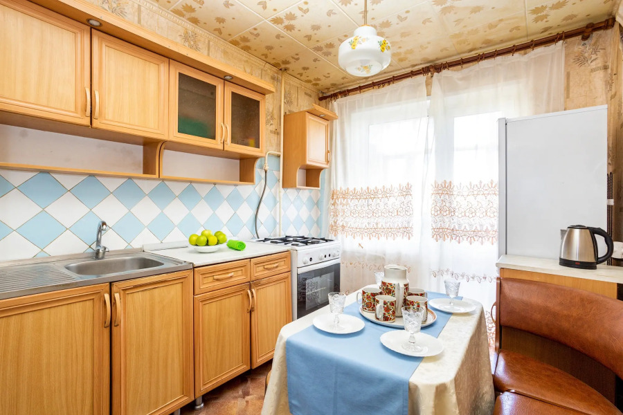 Квартира Большая трехкомнатная для командировочных