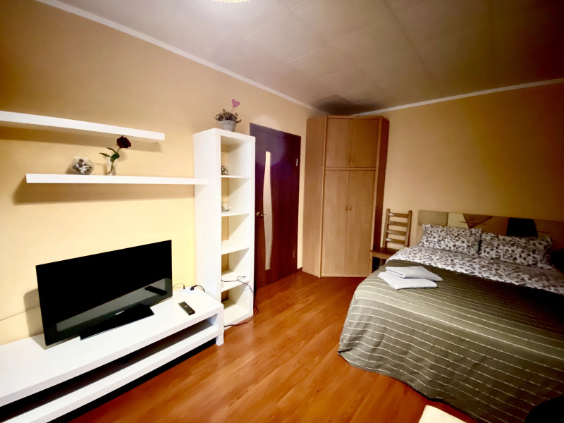 Квартира Лайф Апартс 1 ком, на Октябрьской Революции 344