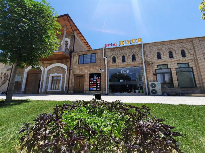 Отель Диёр